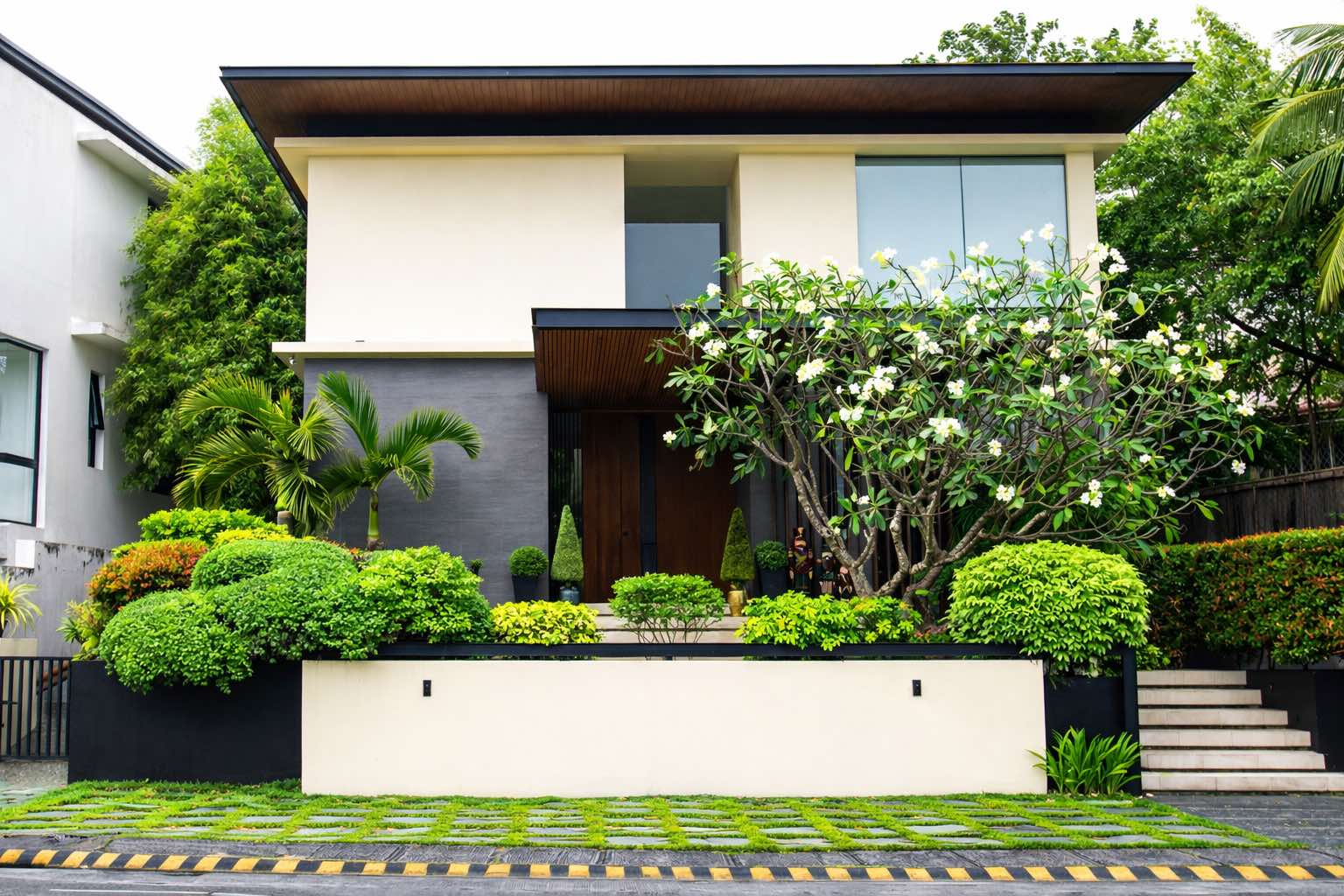 Filipino modern house